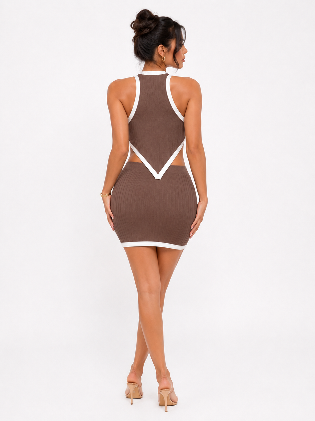 : 🤎 Aura Cappuccino Luxe/creating a feminine, confident, and glamorous look.